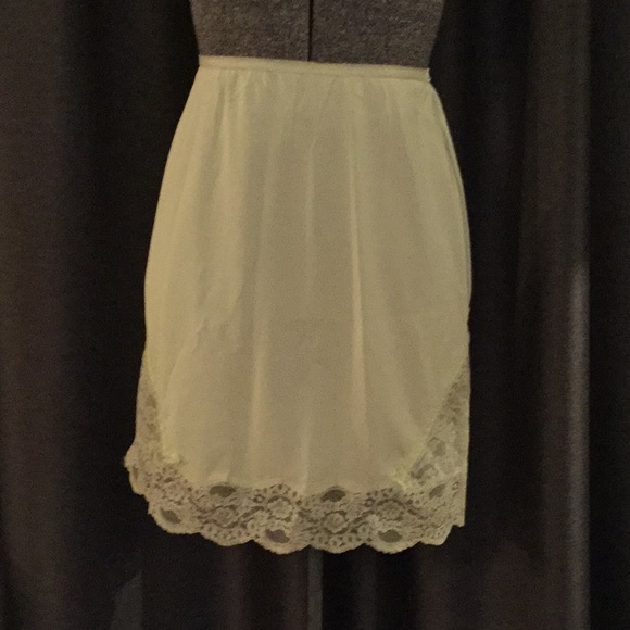 vassarette Intimates & Sleepwear 96s Vassarette Pastel Green Half Slip Poshmark